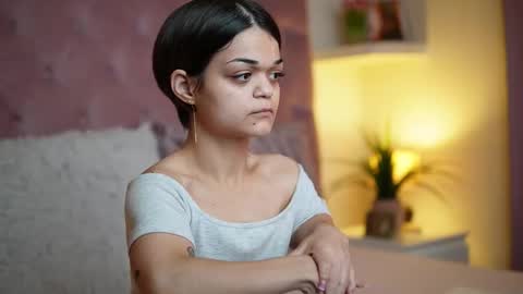 Snapshot of maiamini chatting on 10-07-25, 08:17 Maia online show from 10-07-25, 08:17