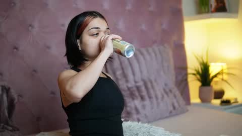  Maia  online show from 02-12-26, 10:05