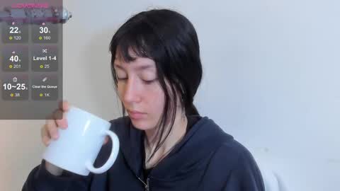 Snapshot of maibys_cute chatting on 09-20-25, 04:57 maibys online show from 09-20-25, 04:57