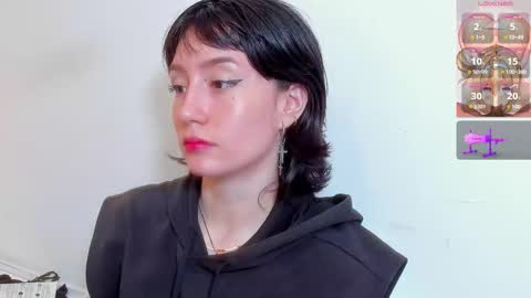 Snapshot of maibys_cute chatting on 11-27-25, 04:25 maibys online show from 11-27-25, 04:25