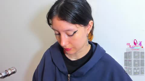 Snapshot of maibys_cute chatting on 06-05-26, 04:30 maibys online show from 06-05-26, 04:30