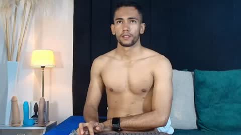 maicolparker0 online show from 07-14-26, 12:44