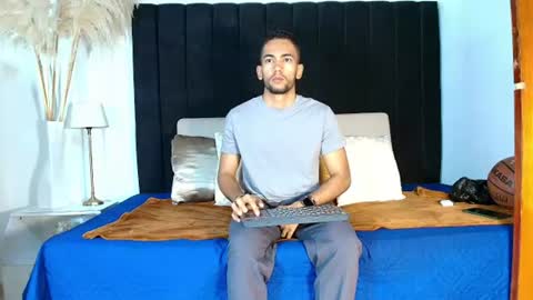 maicolparker0 online show from 07-25-26, 12:14