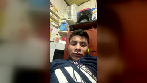 maicolzarate19 online show from 04-29-26, 02:04