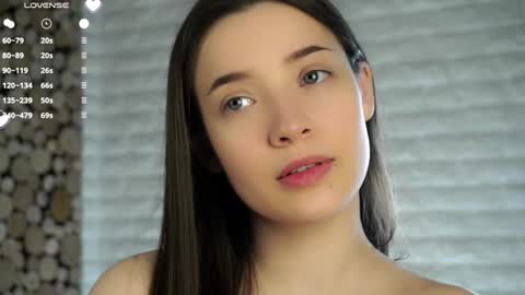 Snapshot of maidabuoy chatting on 01-28-25, 04:29 Lucy online show from 01-28-25, 04:29