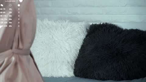 Snapshot of maidabuoy chatting on 02-08-25, 04:25 Lucy online show from 02-08-25, 04:25