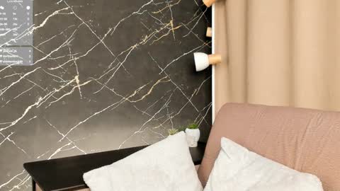 Snapshot of maidabuoy chatting on 02-13-25, 07:42 Lucy online show from 02-13-25, 07:42