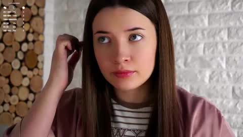 Snapshot of maidabuoy chatting on 09-30-25, 01:32 Lucy online show from 09-30-25, 01:32