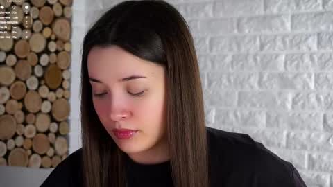 Snapshot of maidabuoy chatting on 10-25-25, 02:08 Lucy online show from 10-25-25, 02:08