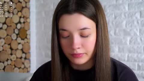 Snapshot of maidabuoy chatting on 11-13-25, 03:05 Lucy online show from 11-13-25, 03:05