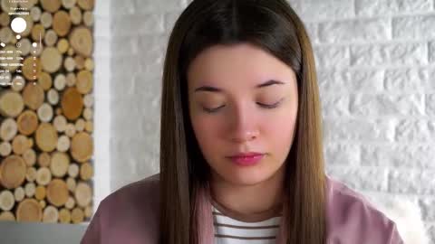 Snapshot of maidabuoy chatting on 11-29-25, 02:14 Lucy online show from 11-29-25, 02:14