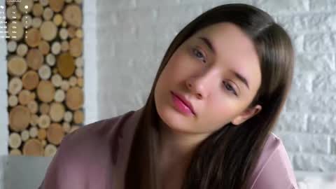 Snapshot of maidabuoy chatting on 12-15-25, 02:05 Lucy online show from 12-15-25, 02:05