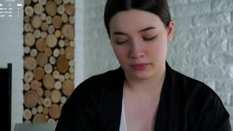 Lucy online show from 04-01-26, 02:23