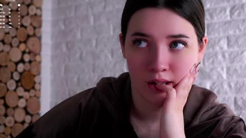 Lucy online show from 04-10-26, 01:22