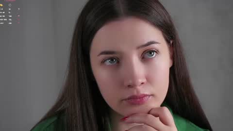 Snapshot of maidabuoy chatting on 06-14-26, 04:14 Lucy online show from 06-14-26, 04:14