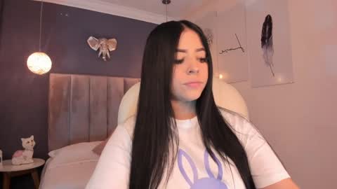 Snapshot of maiiitee_ chatting on 01-17-25, 02:39  Mait  online show from 01-17-25, 02:39