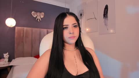 Snapshot of maiiitee_ chatting on 01-23-25, 02:17  Mait  online show from 01-23-25, 02:17