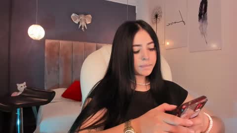 Snapshot of maiiitee_ chatting on 02-20-25, 04:36  Mait  online show from 02-20-25, 04:36