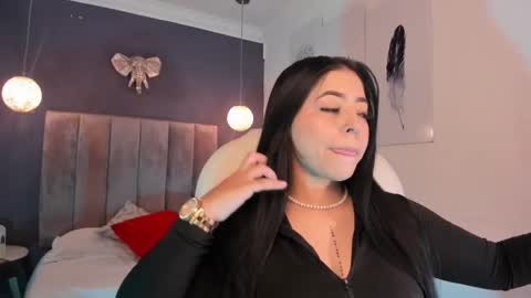 Snapshot of maiiitee_ chatting on 03-05-25, 01:06  Mait  online show from 03-05-25, 01:06