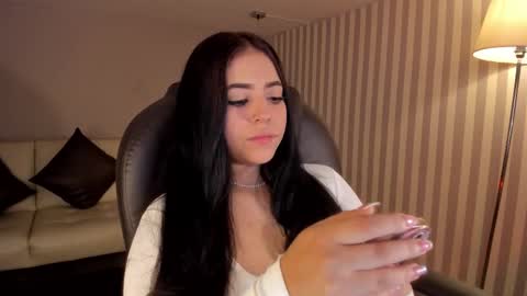 Snapshot of maiiitee_ chatting on 10-03-25, 02:08  Mait  online show from 10-03-25, 02:08