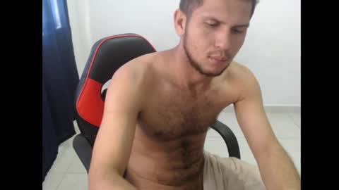 Snapshot of maik_135 chatting on 09-18-25, 12:40 maicol online show from 09-18-25, 12:40