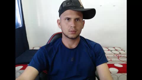 Snapshot of maik_135 chatting on 10-19-25, 09:48 maicol online show from 10-19-25, 09:48