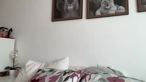 Snapshot of maikel61 chatting on 03-29-26, 02:06 Maikel61 online show from 03-29-26, 02:06