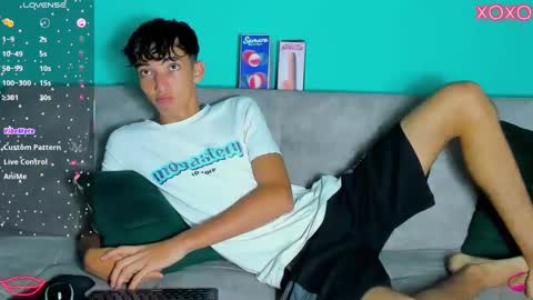 Snapshot of maikol_ortizz chatting on 10-12-25, 12:37 Maikol online show from 10-12-25, 12:37