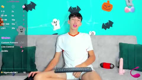 Snapshot of maikol_ortizz chatting on 10-28-25, 01:36 Maikol online show from 10-28-25, 01:36