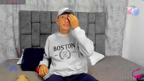 Snapshot of maikol_ortizz chatting on 11-24-25, 11:32 Maikol online show from 11-24-25, 11:32