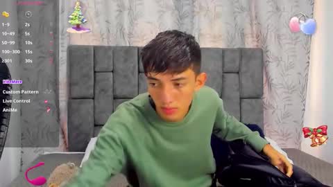 Snapshot of maikol_ortizz chatting on 11-25-25, 11:21 Maikol online show from 11-25-25, 11:21