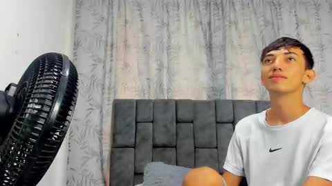 Snapshot of maikol_ortizz chatting on 11-30-25, 12:31 Maikol online show from 11-30-25, 12:31