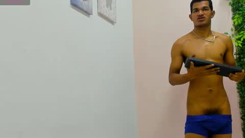 Snapshot of maikol_twinkx chatting on 12-05-25, 03:48 maikol_twinkx online show from 12-05-25, 03:48