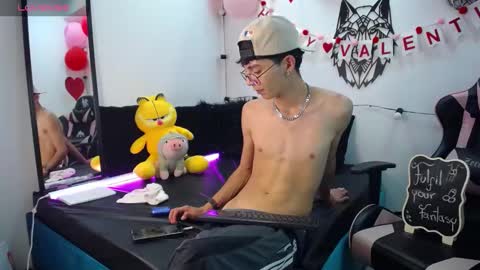 Maiky Cooper online show from 02-13-25, 06:09