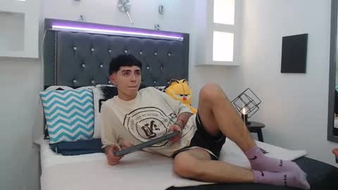 Maiky Cooper online show from 03-10-25, 04:28