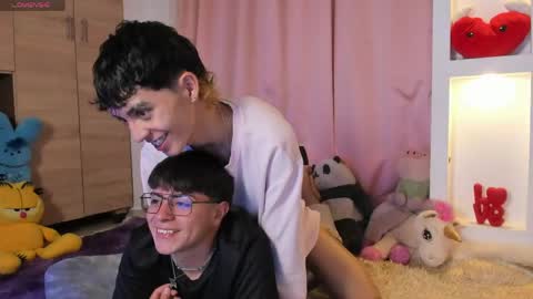 maiky_cooper01 online show from 04-25-26, 06:49