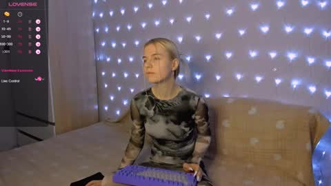 Snapshot of mailin_harrington chatting on 02-02-25, 03:21 Your kitty online show from 02-02-25, 03:21