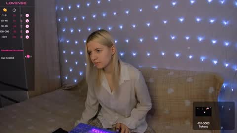 Snapshot of mailin_harrington chatting on 02-27-25, 02:53 Your kitty online show from 02-27-25, 02:53