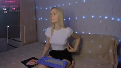 Snapshot of mailin_harrington chatting on 05-12-26, 04:26 Your kitty online show from 05-12-26, 04:26