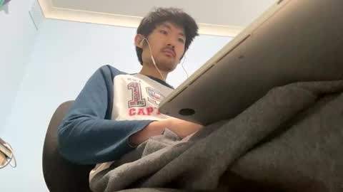 David Sae Hymn Cho online show from 12-15-25, 03:38