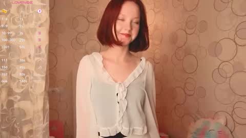 Maisie online show from 10-20-25, 05:13