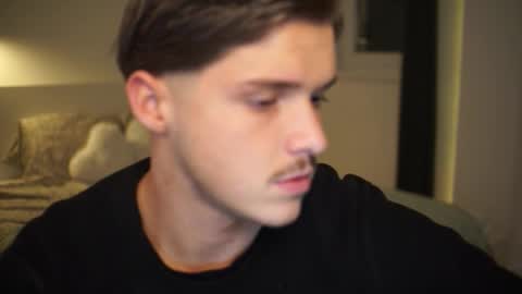 Snapshot of maistream chatting on 03-28-26, 06:40 Mai online show from 03-28-26, 06:40