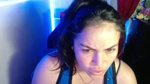 Hello friends Im on another account    online show from 01-11-25, 01:37
