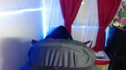 Hello friends Im on another account    online show from 01-14-25, 12:54