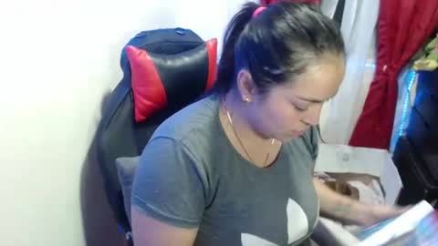 Hello friends Im on another account    online show from 01-22-25, 02:37