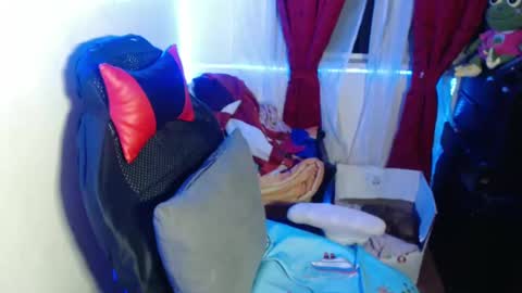 Hello friends Im on another account    online show from 01-23-25, 07:22