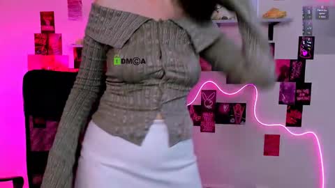 Snapshot of maja_beautiful chatting on 05-20-26, 09:15 your dream online show from 05-20-26, 09:15