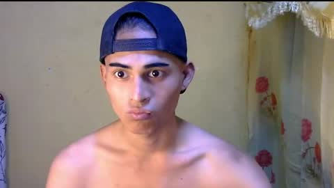 Snapshot of majestic_anne chatting on 05-29-26, 04:27 Annalyn online show from 05-29-26, 04:27