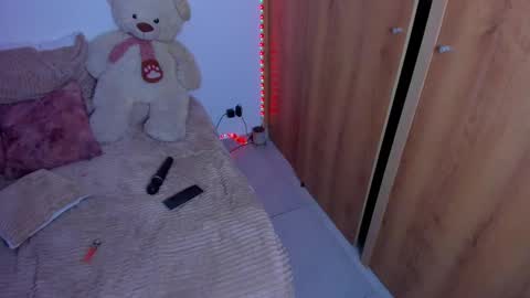 majito online show from 12-20-25, 03:35