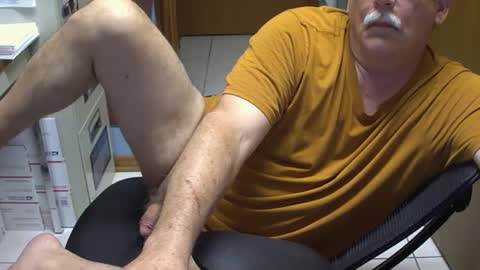 Snapshot of majormike34 chatting on 04-16-26, 04:13 majormike34 online show from 04-16-26, 04:13